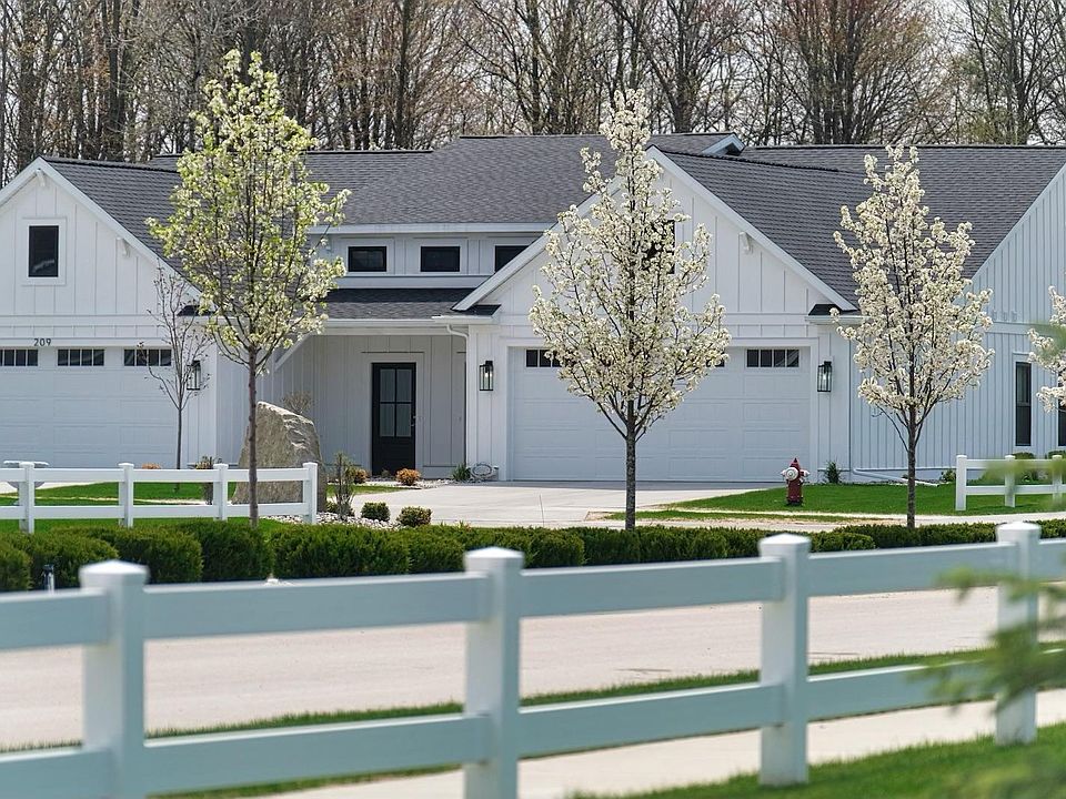 1st image of 211 Iron Leaf Ct #211