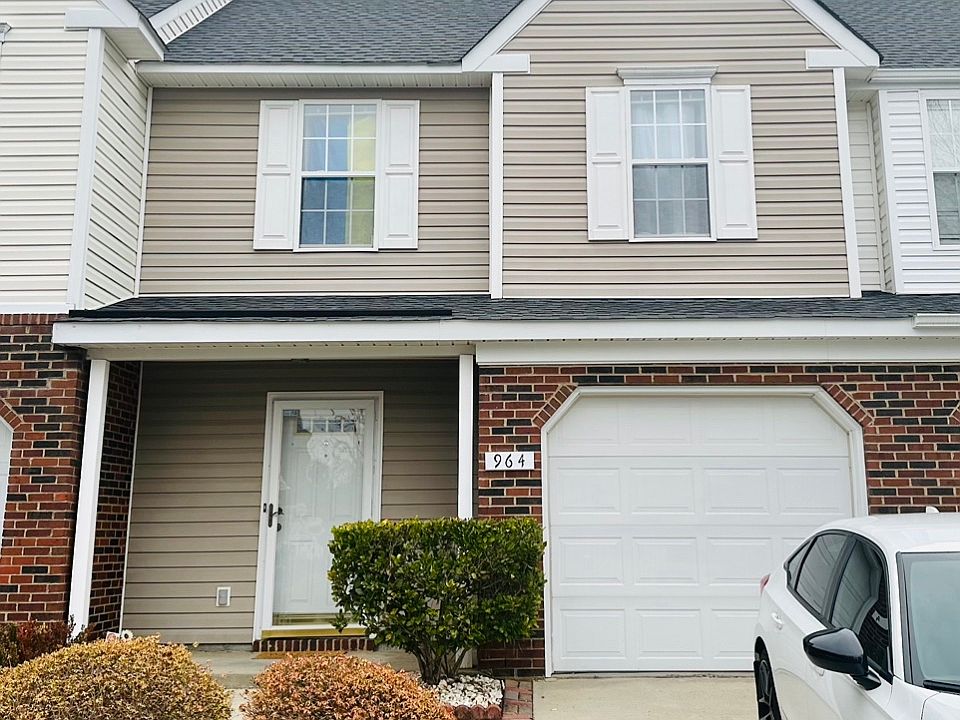 1st image of 964 Pelican Bay Dr
