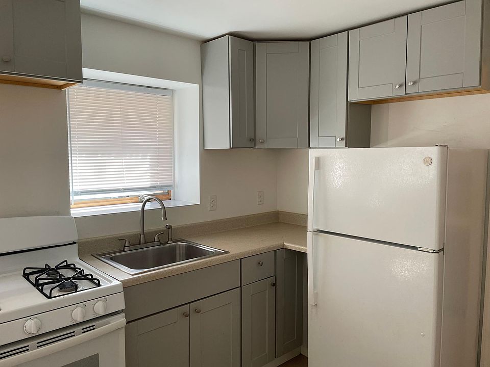 1st image of 242 Wellbrook Ave #0