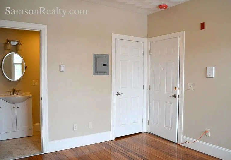 80 Medway St #10 — Photo 5