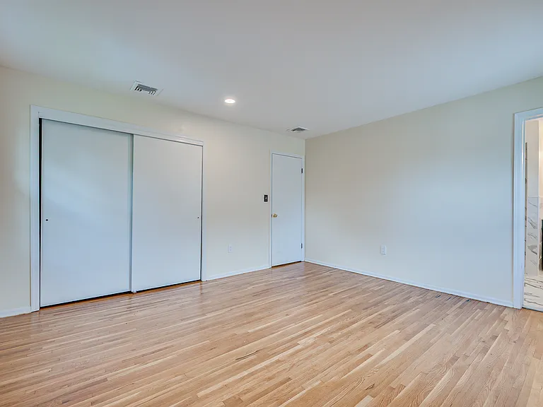 841 Walnut St #2 — Photo 8