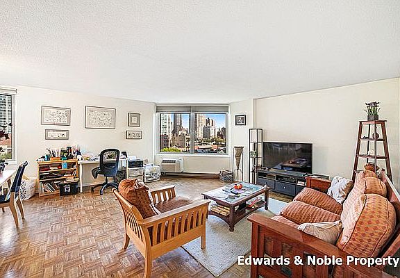 3rd image of 1619 3rd Ave APT 7K