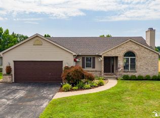 2187 Willow Bend Dr, Temperance, MI 48182