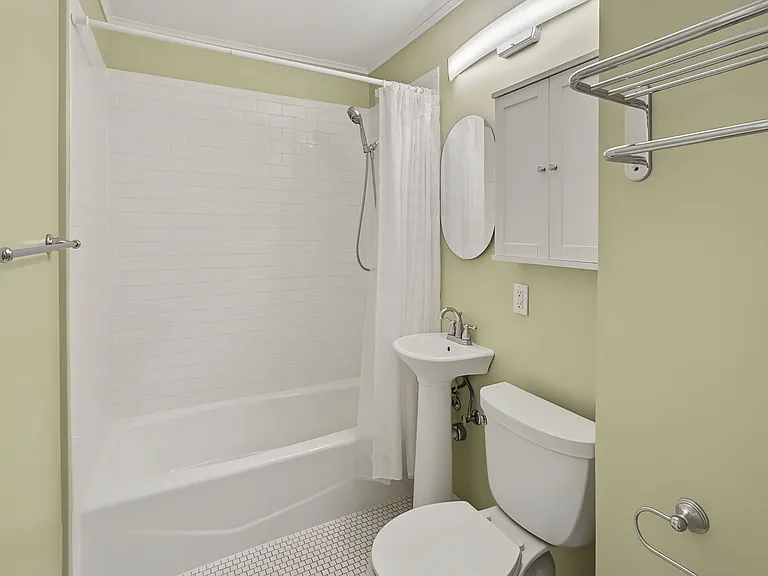 1205 S Cottage Grove Ave — Photo 30