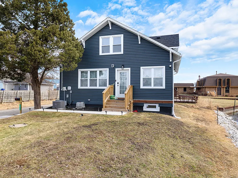 26415 W Beach St — Photo 34