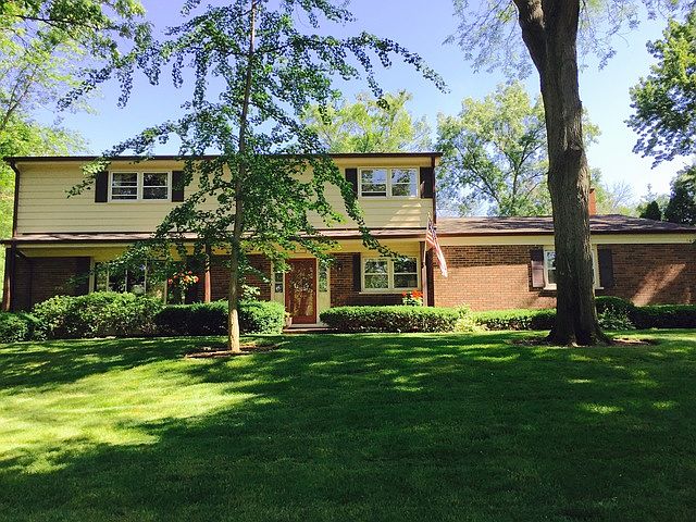 1st image of 160 Marion Ave