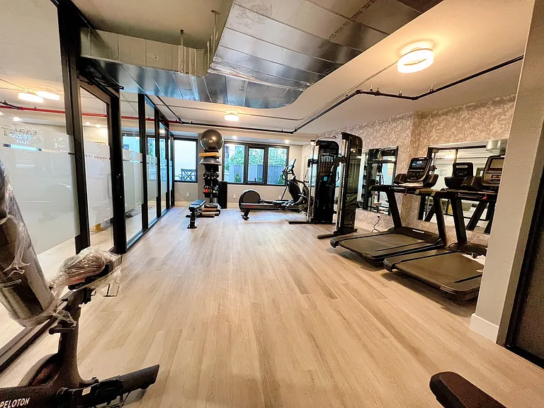 44 Fifteen College Point Blvd #5C — Photo 14