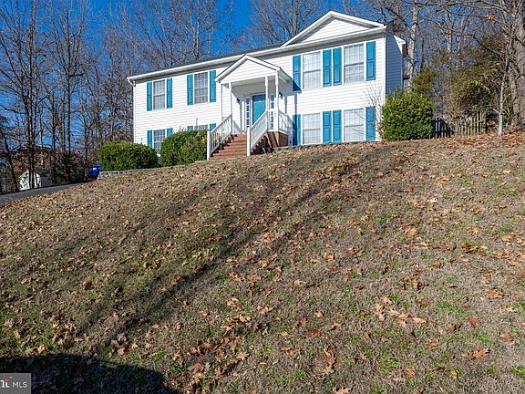 3rd image of 9602 Norwick Ln