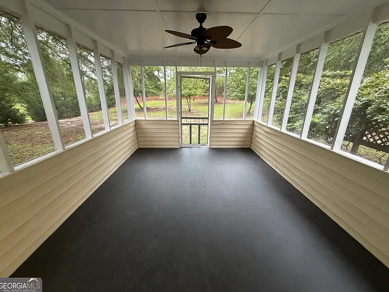 105 Mockingbird Dr — Photo 36