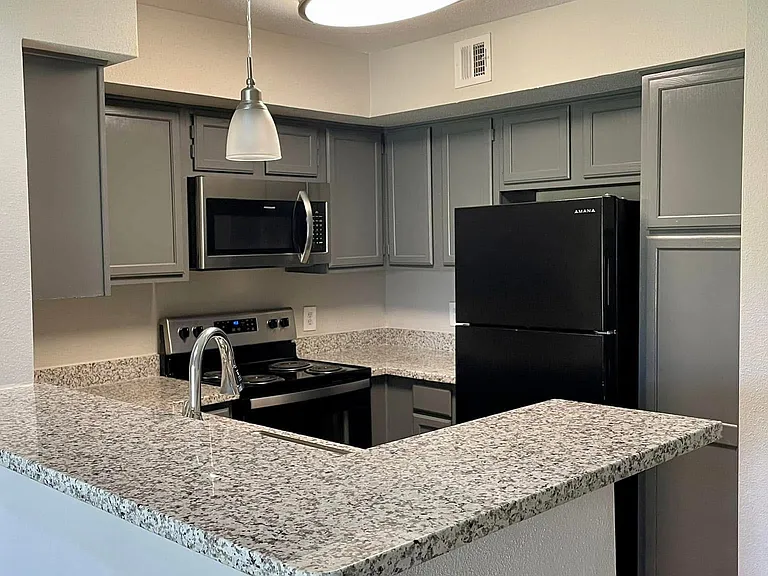 Arbor Point Apartments — Photo 8