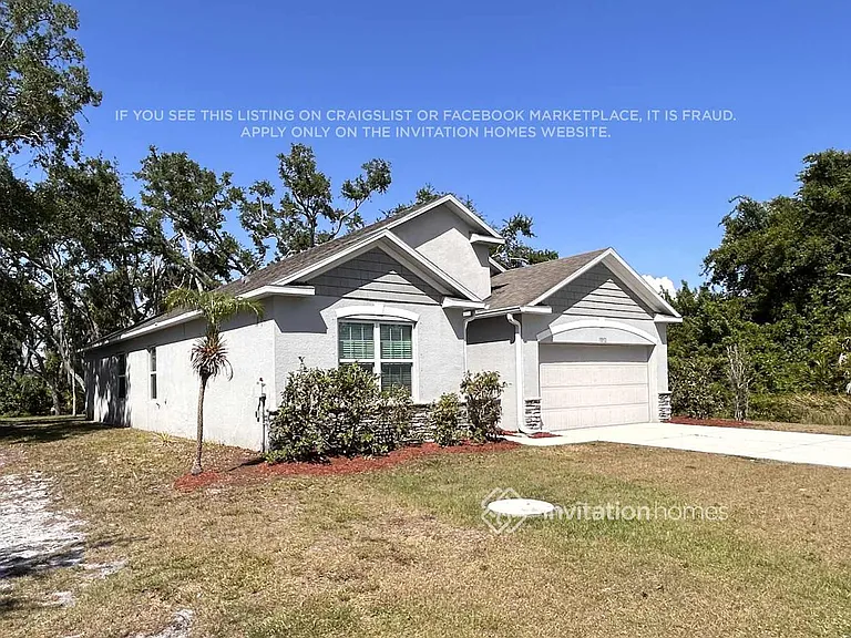 13352 Clarence Ln — Photo 2