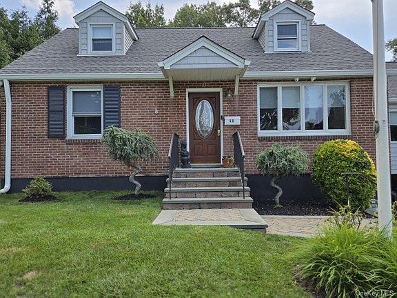 4th image of 11 Fairview Place