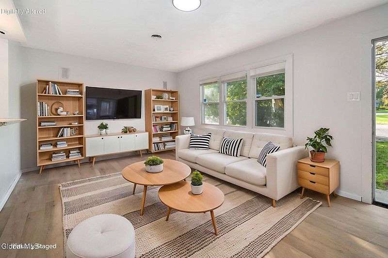4th image of 54 S Amherst Avenue