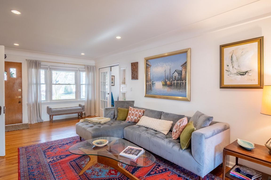 next background image