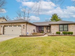 37 Lindenleaf Ln, Belleville, IL