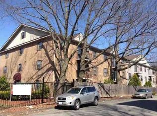 80 Stanton St APT 6, Worcester, MA 01605