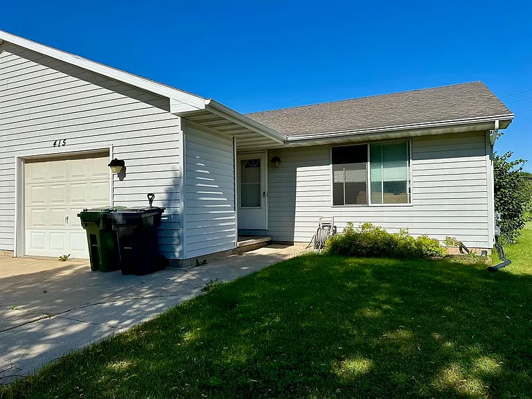 415 Arthur Ct #1 — Photo 8