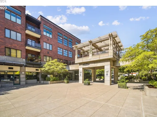 400 W 8th St Unit 216, Vancouver, WA 98660