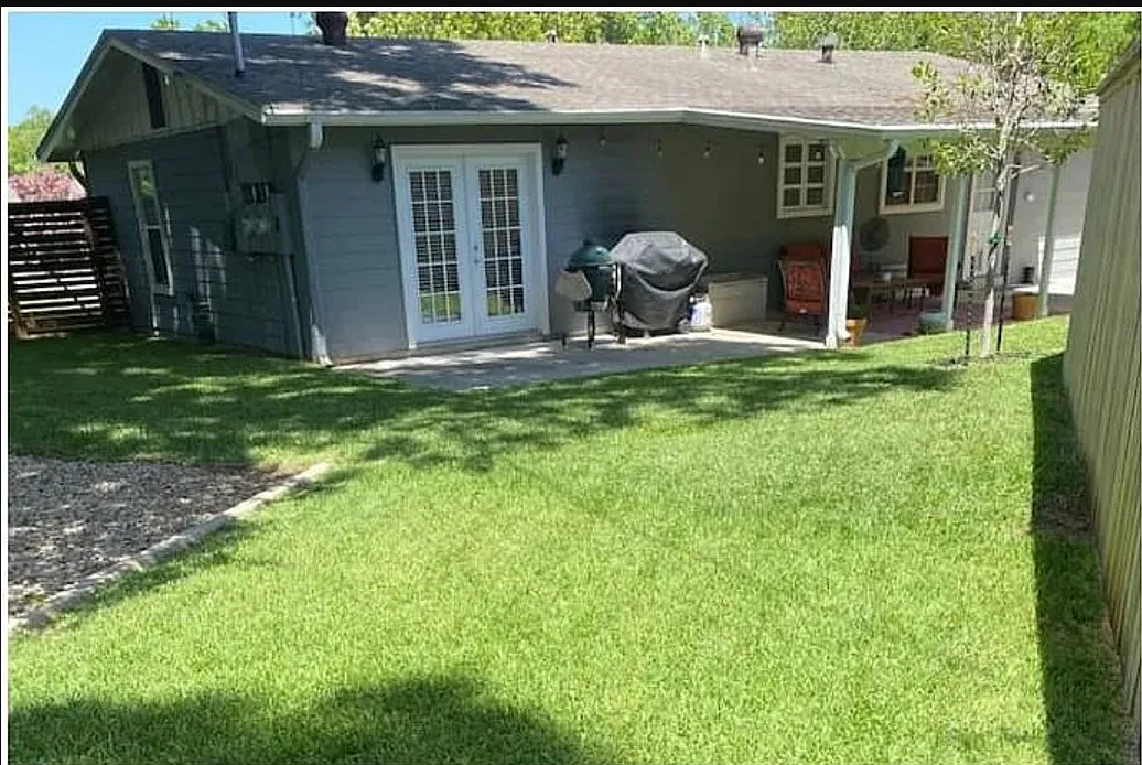 3003 Birdwood Cir — Photo 2