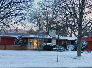 2501 Virginia St, Park Ridge, IL 60068