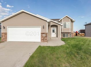 4438 Westport Pkwy, West Fargo, ND 58078
