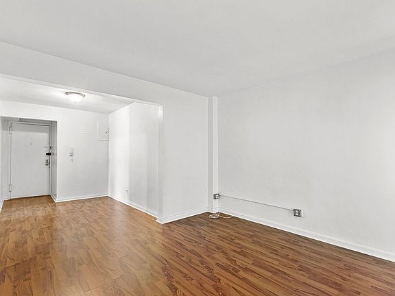 5th image of 3165 Nostrand Ave APT 1K