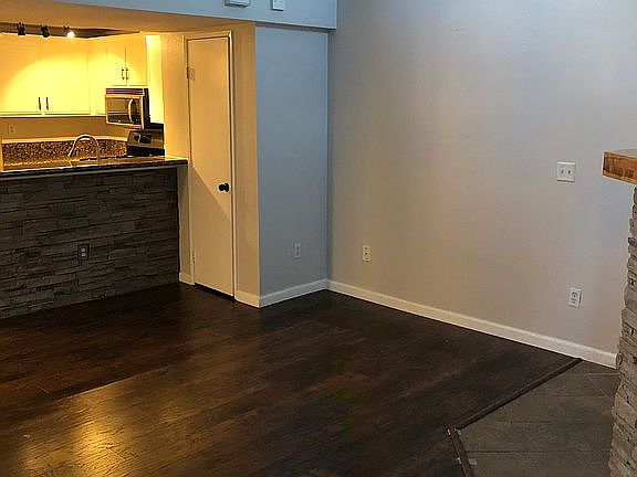 5th image of 24129 Del Monte Dr Unit 160