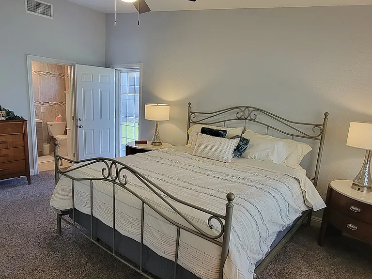 3327 Seminole Cir — Photo 18