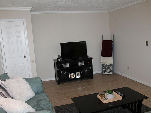 3rd image of 2047 Woodtrail Dr APT 37