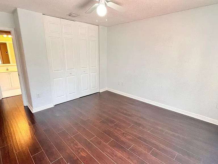 9546 Worswick Ct — Photo 45