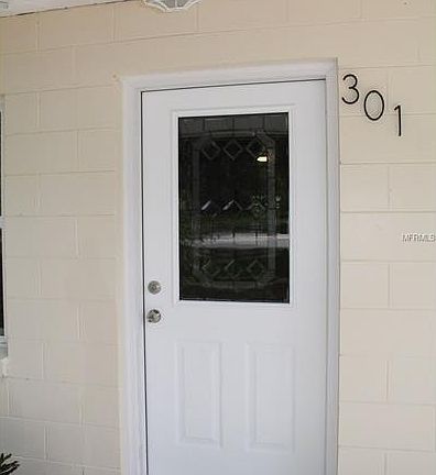 4th image of 301 W Lakeview St