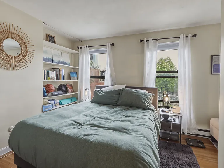 207 W Springfield St #4 — Photo 15