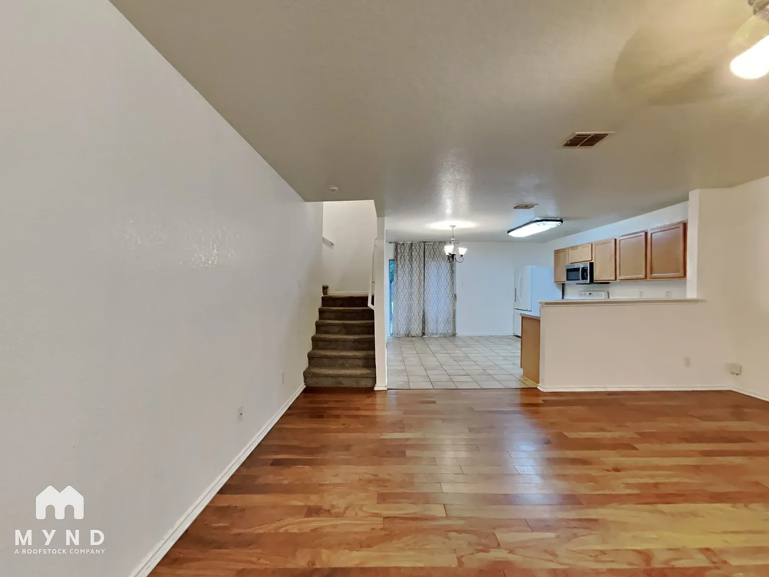 3 bed, 2.5 bath, 1547 sqft, $1,389 — Photo 3
