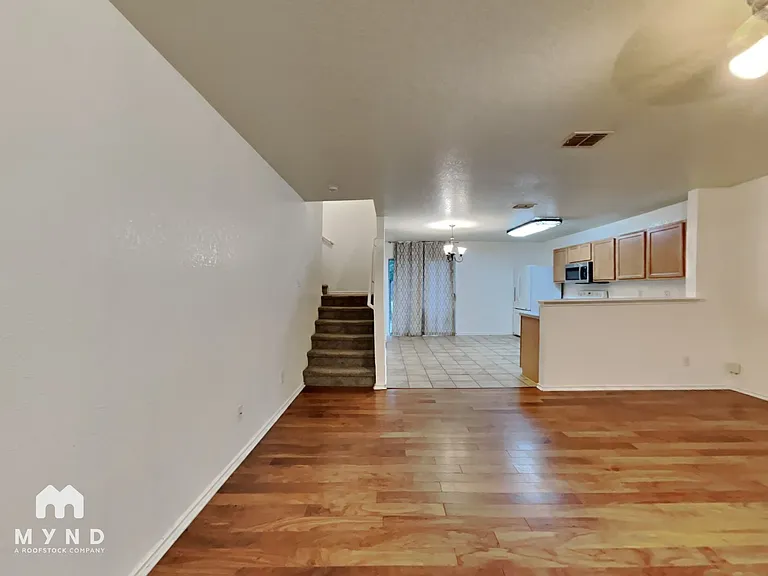 4523 Rothberger Way — Photo 3