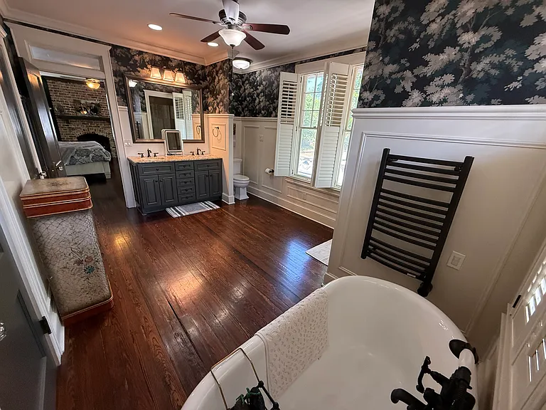 419 N Walnut St — Photo 14
