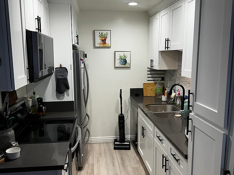 5530 Ackerfield Ave #106 — Photo 4