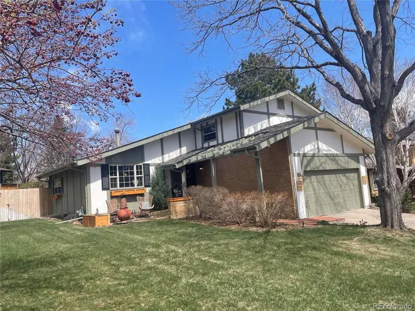 12849 W Ellsworth Place, Lakewood, CO 80228
