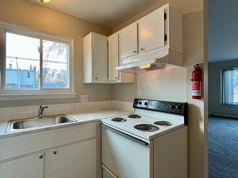 1213 Sycamore St #106 — Photo 6