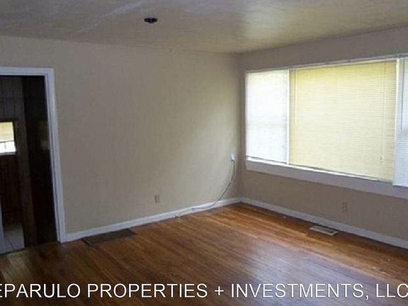 2nd image of 390 Prince St