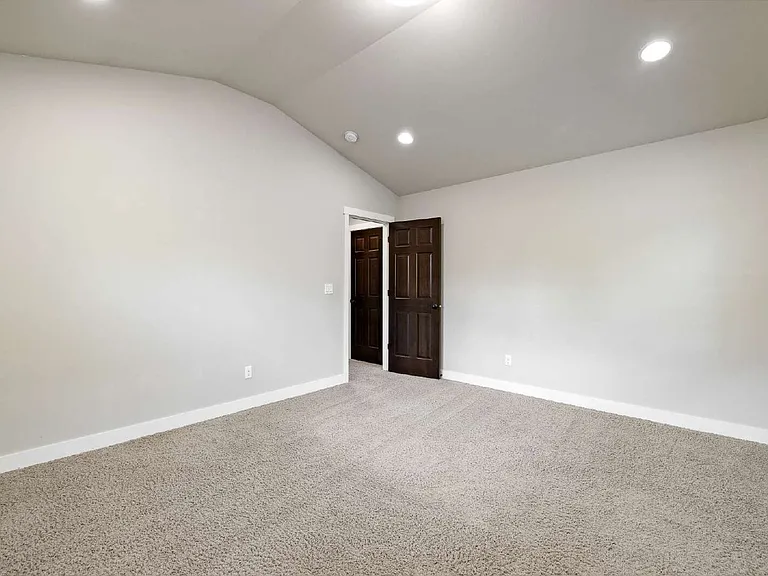 1020 Hill St — Photo 29