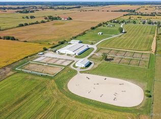 811 E Eagle Lake Rd, Beecher, IL 60401