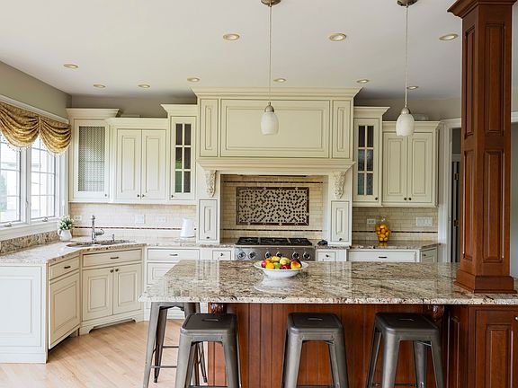 3rd image of 12713 S Misty Harbour Ln