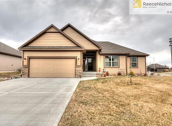 Carefree villa living