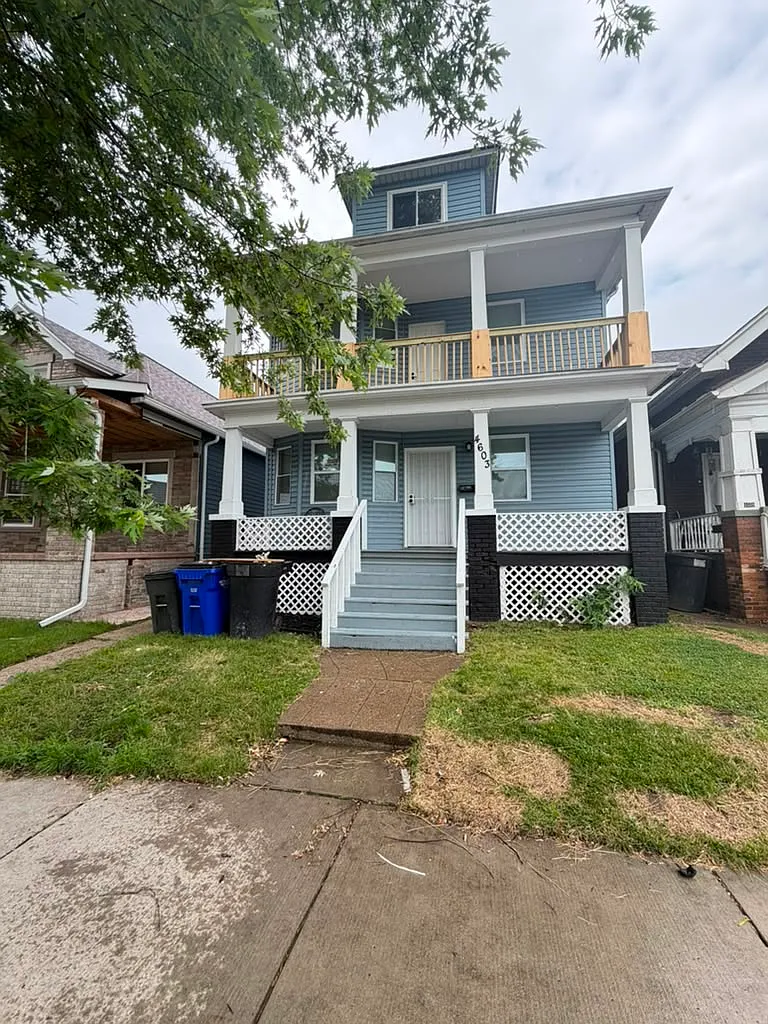 4603 Central St — Photo 2