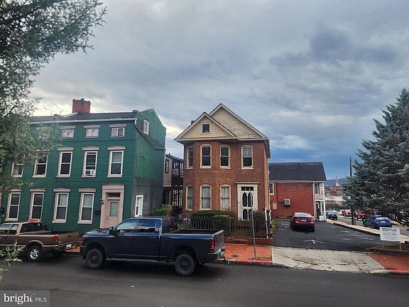 4th image of 116 Decatur St