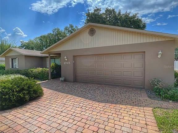 2nd image of 1765 Castle Dr