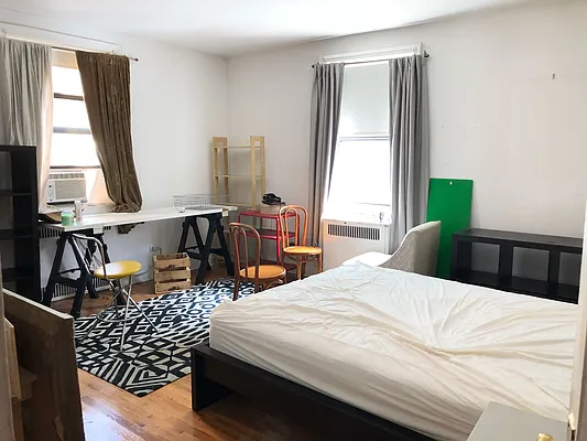 Rented by Lang Realty LLC | media 1