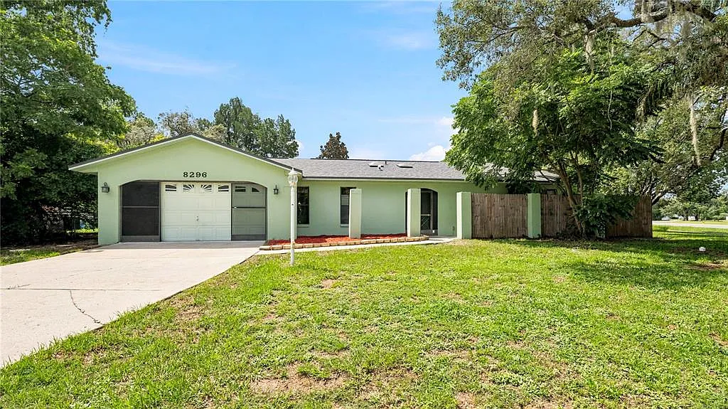 2 bed, 2.0 bath, 1295 sqft, $1,595 — Photo 1