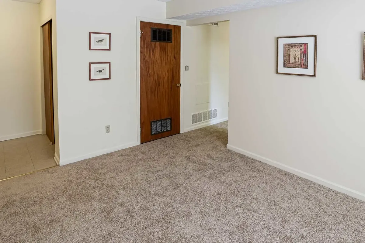 Building Photo - Crimson Heights Apartments