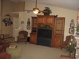 3rd image of 2240 Norco Dr
